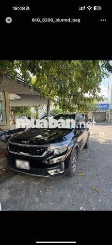 Kia Seltos 2022 Premium 40.000 km đen