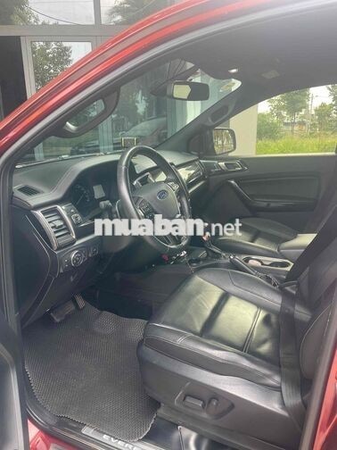 Ford Everest 2021 Titanium 8 vạn km Đỏ