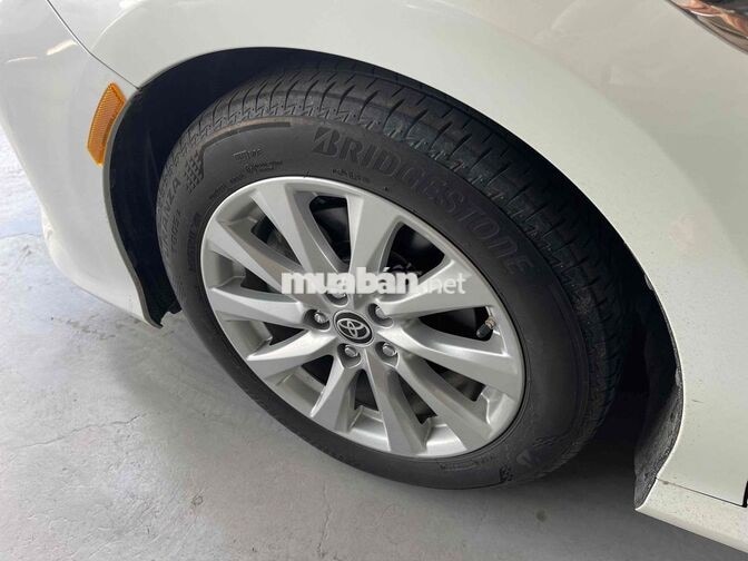 Toyota Camry 2021 - Lướt 15.000 Km - Full đồ chơi