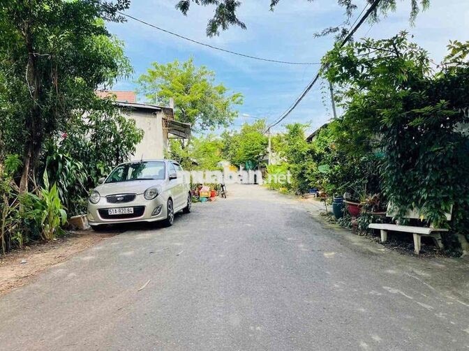 Định cư nước ngoài cần bán lô đất 277m2(12x23) có sẵn thổ cư - SHR