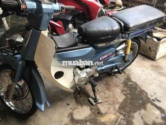 Daelim Citi 1996 màu xanh