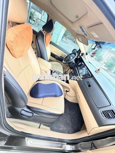 Kia Sedona 7 chỗ Tự động 101905 km Nâu