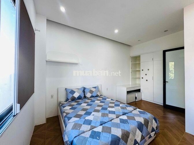 Nhà đẹp mới 3 tầng Bùi Trang Chước- Hoà Xuân 17tr đủ nội thất
