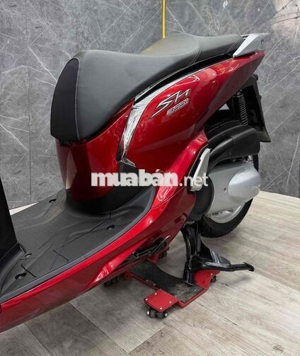 HONDA SH300I 2017 NHẬP Ý MÀU ĐỎ
