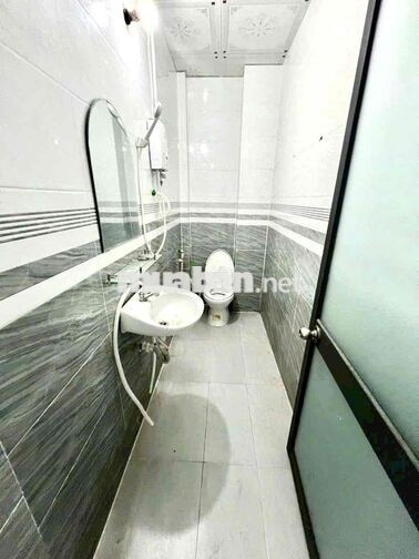Cho thuê nhà hẻm xe tải gò dầu 4.1x21m đúc lửng 2pn 2wc diện 3f giá 10