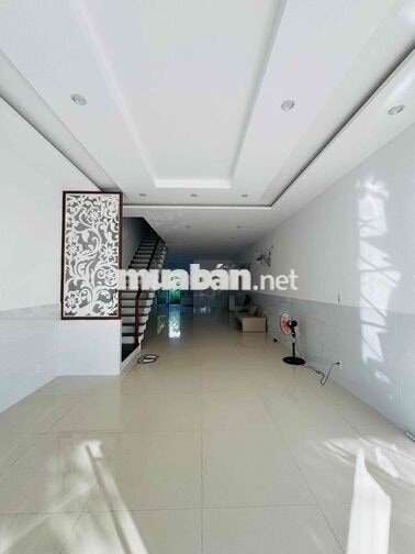 Nhà đẹp mới 3 tầng Bùi Trang Chước- Hoà Xuân 17tr đủ nội thất