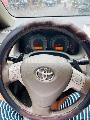 Toyota Corolla Altis 2.0V Đen 5 chỗ Tự động