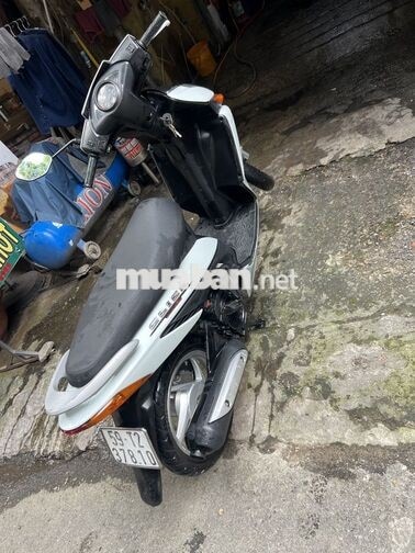 Honda Click 108cc màu trắng