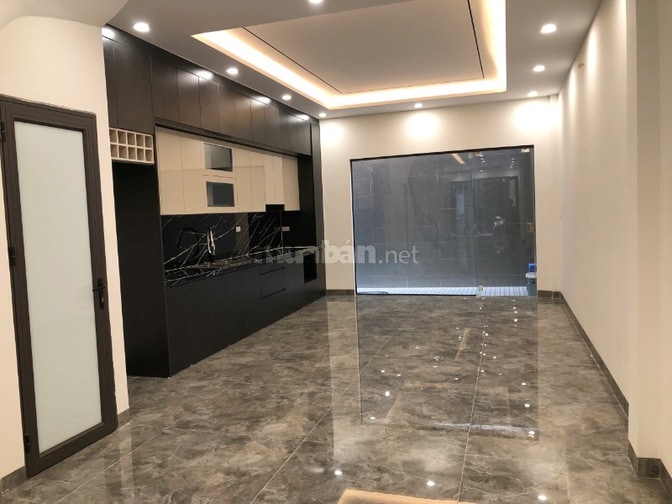 Nhà phân lô 92m x 6T, thang máy, oto vao nhà KD tốt,khu Đền lừ,24 tỷ
