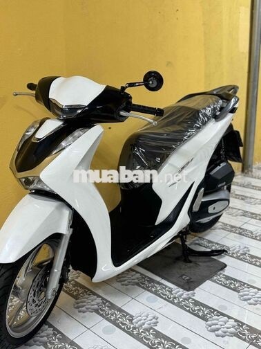 SH 150 đời 2022 màu trắng đen 43K1-569.58