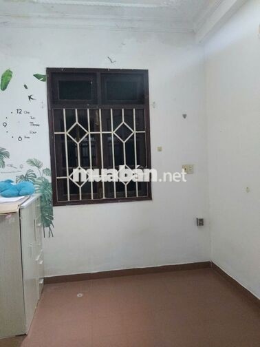 PHÒNG CHO 1 NGƯỜI Ở 14M2 TRONG NHÀ BIỆT THỰ SÁT GIGAMAIL AN NINH TỐT