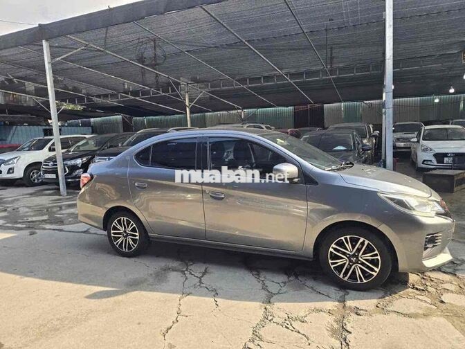 Mitsubishi Attrage 2022 Premium 69000 km Xám