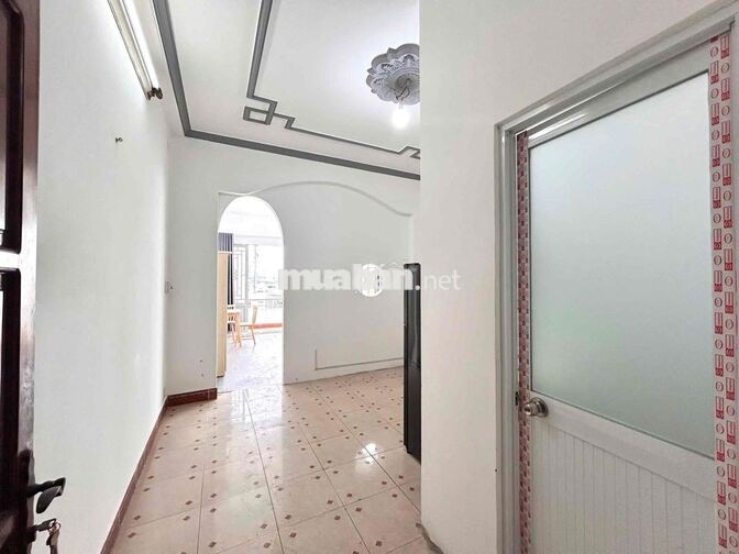căn hộ Ban Công Tách Bếp Full Nội Thất Ngay Bà Hom - Chợ - Phú Lâm