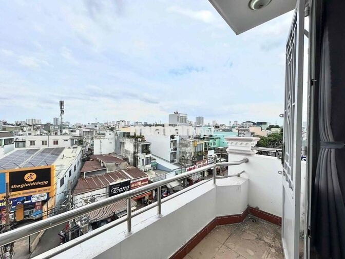 căn hộ Ban Công Tách Bếp Full Nội Thất Ngay Bà Hom - Chợ - Phú Lâm