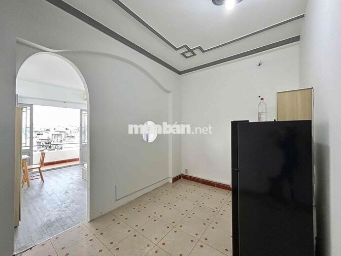 căn hộ Ban Công Tách Bếp Full Nội Thất Ngay Bà Hom - Chợ - Phú Lâm