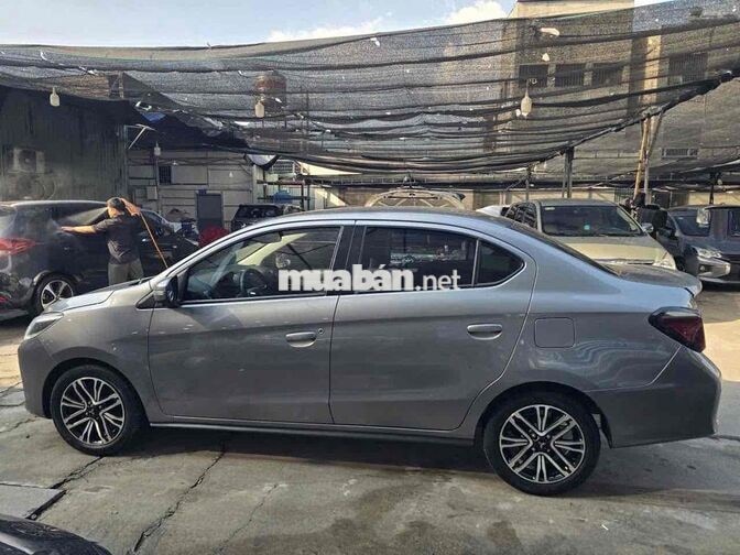 Mitsubishi Attrage 2022 Premium 69000 km Xám