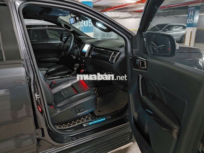 Ford Everest 2019 7 chỗ Dầu Tự động 68.000 km