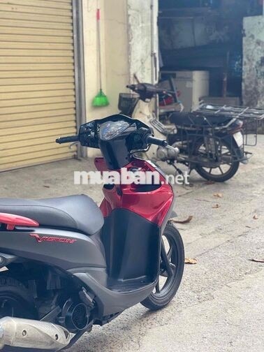 Honda Vision màu Đen đỏ 2015máy zin chạy êm