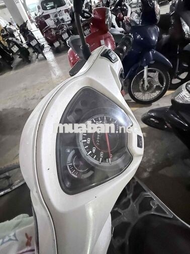 Honda Vision màu Trắng