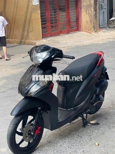 Honda Vision màu Đen đỏ 2015máy zin chạy êm