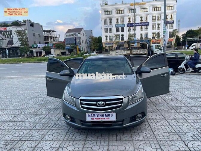 Tự động  5 chỗ