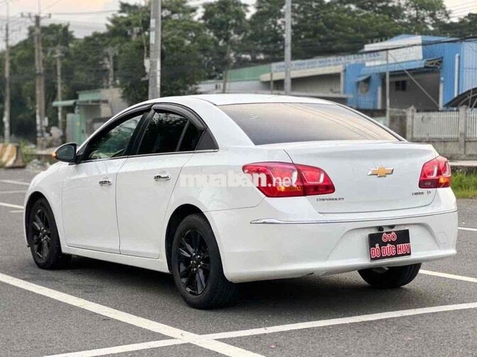 Chevrolet Cruze 2017 5 chỗ Trắng