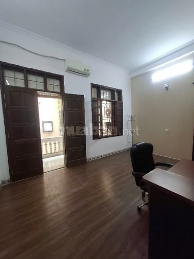 Cho thuê nhà 4T 50m2 sát phố Trần Vỹ, ở , làm VP, KD Online, ở nhóm 