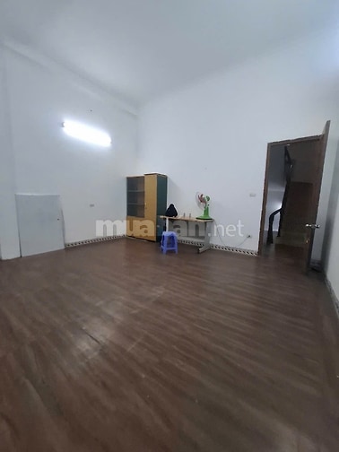 Cho thuê nhà 4T 50m2 sát phố Trần Vỹ, ở , làm VP, KD Online, ở nhóm 