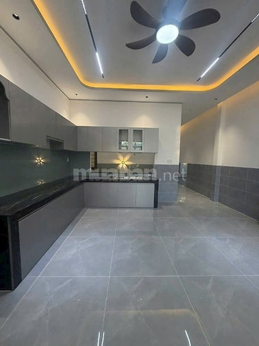 Bán nhà gác lửng sổ riêng gần chợ Tân Uyên chỉ 1 tỷ 650 trọn gói