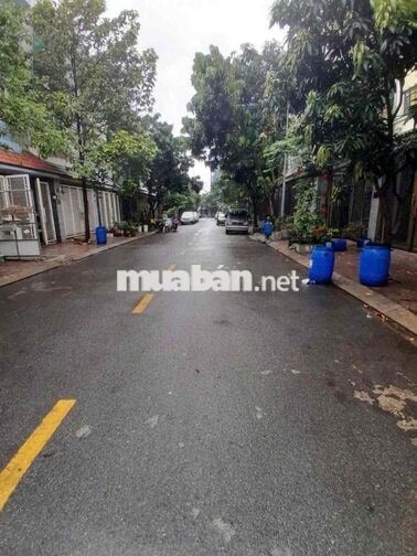 Cho Thuê Nhà 1 Trệt 2 Lầu Giáp Làng Đại Học