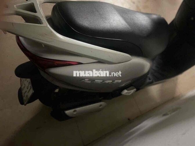Honda Lead 2011 màu Bạc