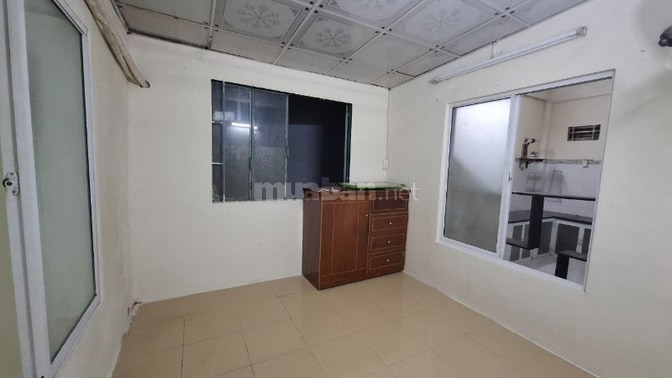 Chính chủ cho thuê căn hộ đường Bùi Hữu Nghĩa, Quận 5 TPHCM