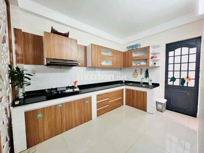 NHÀ ĐẸP SÁT CHƯƠNG DƯƠNG,2PN,3WC,FULL NỘI THẤT