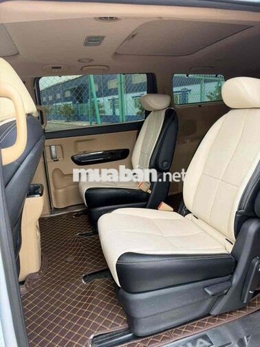 Kia Sedona 2017 Full máy dầu xe đẹp rin 100%
