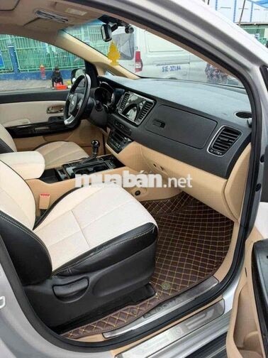 Kia Sedona 2017 Full máy dầu xe đẹp rin 100%