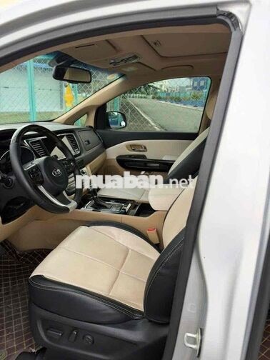 Kia Sedona 2017 Full máy dầu xe đẹp rin 100%
