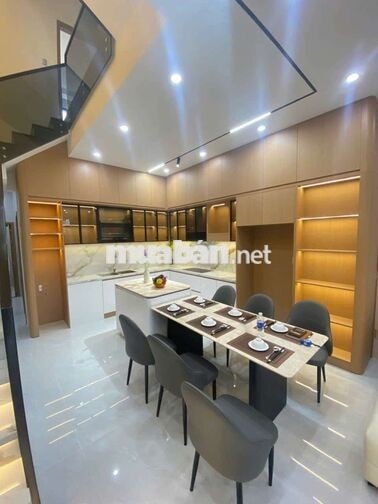 NHÀ MỚI ĐẸP NAM HOÀ XUÂN PHÙ HỢP CHO KHÁCH NƯỚC NGOÀI