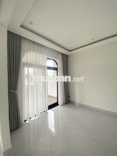 NHÀ MỚI ĐẸP NAM HOÀ XUÂN PHÙ HỢP CHO KHÁCH NƯỚC NGOÀI