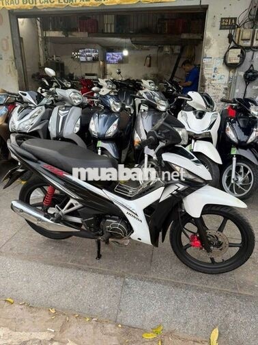 Honda Wave RSX Fi 2022 trắng đen