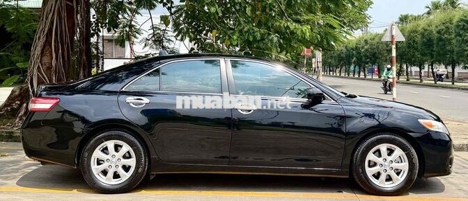 Toyota Camry LE 2.5at 5 chỗ Đen nhập mỹ