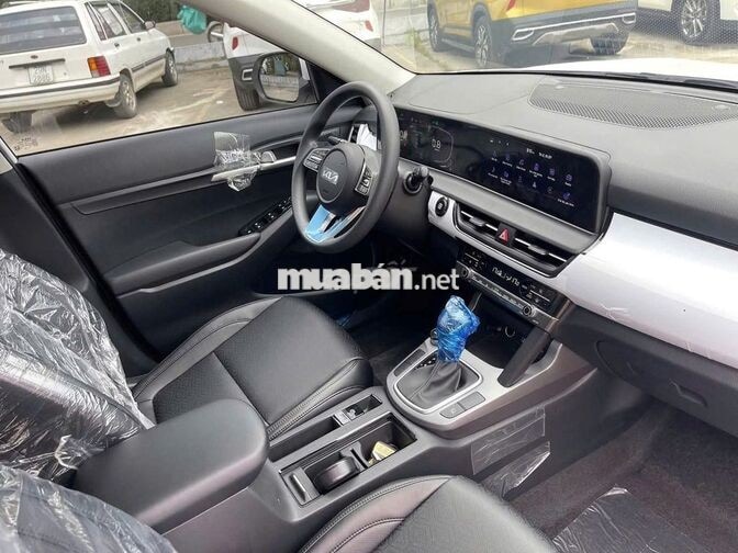 Kia New Seltos 5 chỗ Xăng Tự động Trắng