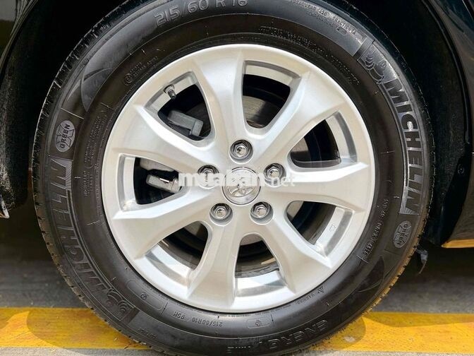 Toyota Camry LE 2.5at 5 chỗ Đen nhập mỹ