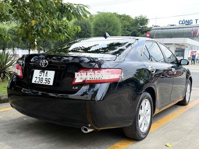 Toyota Camry LE 2.5at 5 chỗ Đen nhập mỹ
