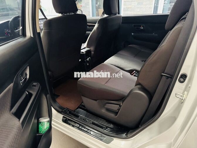 Suzuki Ertiga 2018 GLX 52.000km Màu bạc