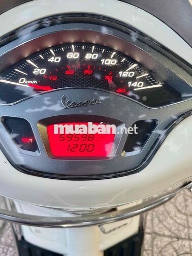 Piaggio Vespa Sprint 125 3v ie 2016 biển TPHCM