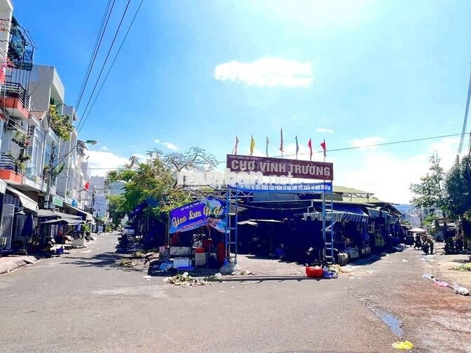 CHO THUÊ NHÀ MẶT TIỀN ĐỐI DIỆN CHỢ VĨNH TRƯỜNG NHA TRANG 