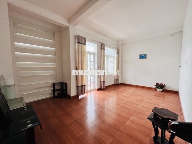 CHO THUÊ NHÀ Ở KINH DOANH 3 PHÒNG NGỦ FULL NỘI THẤT MẶT ĐƯỜNG TTTP