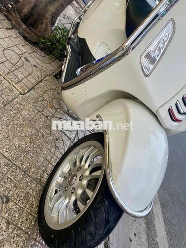 Piaggio Vespa Sprint 125 3v ie 2016 biển TPHCM