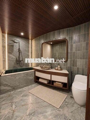 cần bán nhà cạnh mặt tiền trung tâm gần big c