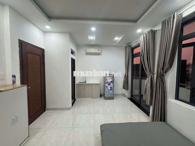 Trống lại Studio ban công thoáng view sunset đầu đường Lê Đức Thọ